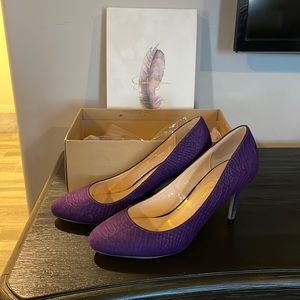 Purple Jessica Simpson high heels size 10